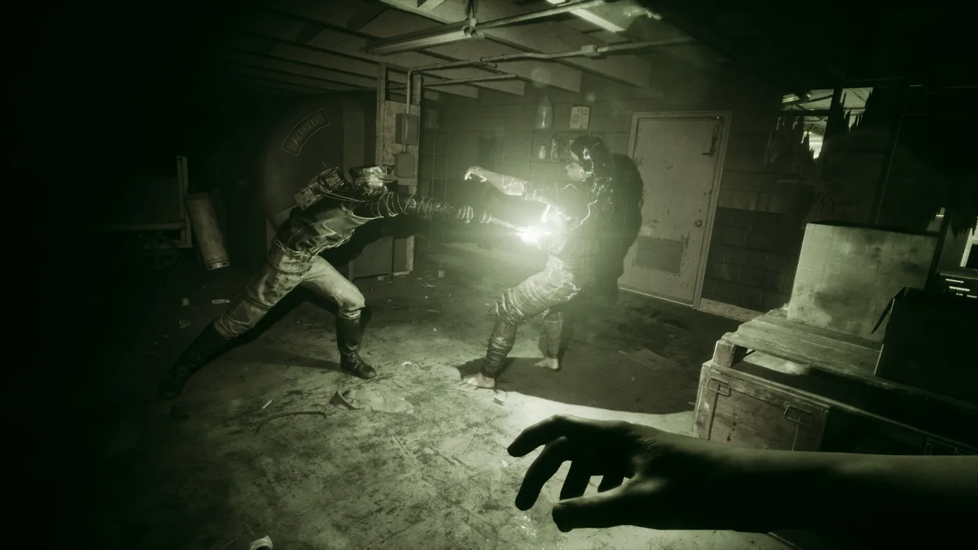 The Outlast Trials 合作任務與場景互動