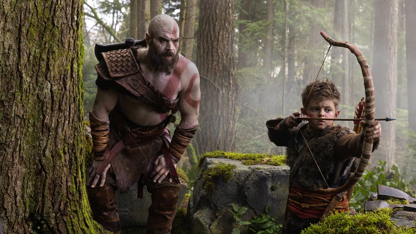 Ryan Hurst 飾演 Kratos、Callum Vinson 飾演 Atreus 的真人劇首張官方劇照