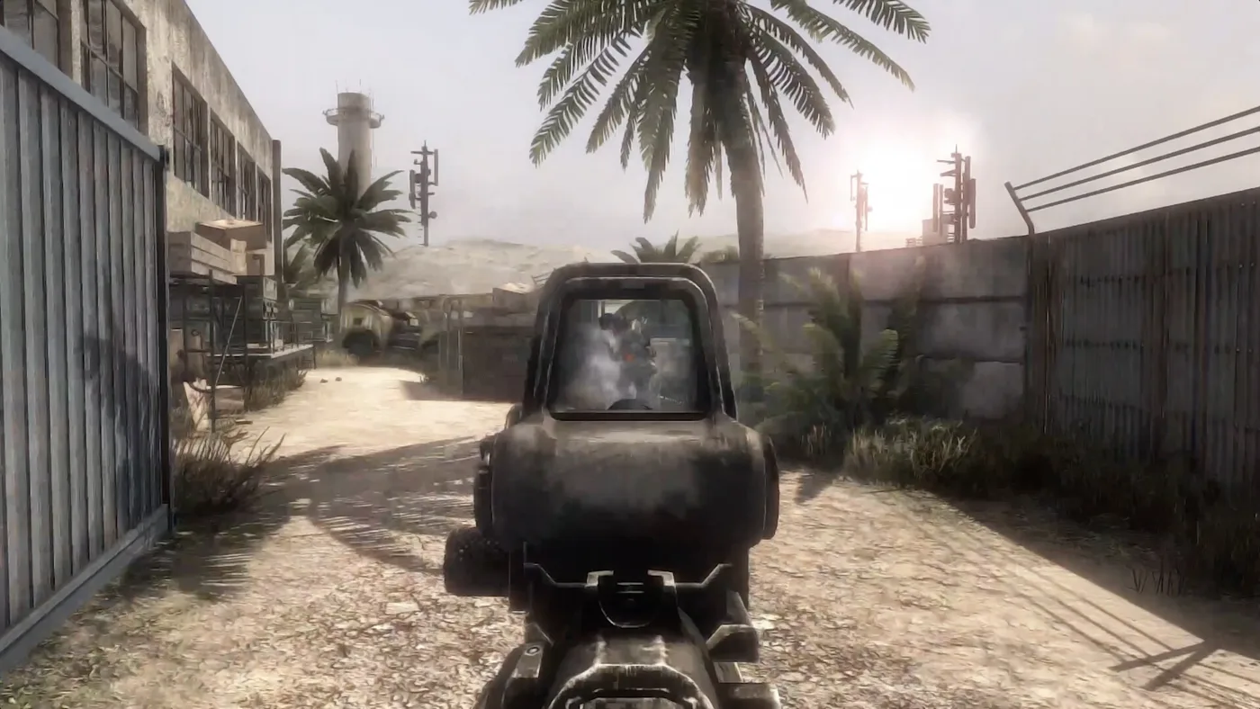 Fire On Fight 使用 holographic sight 交火